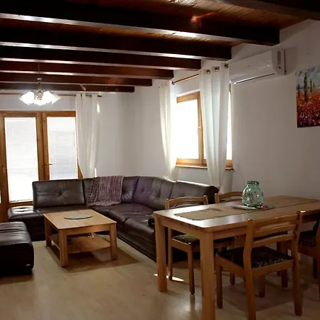 Holiday home Sarajevo Home *